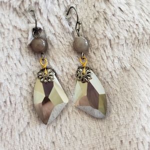 Gray drop earrings NWOT